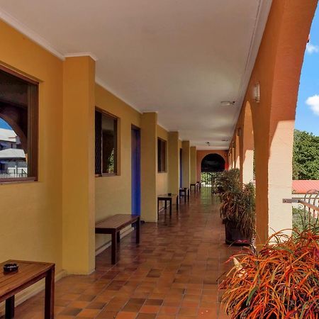קאירנס Adobe Motel מראה חיצוני תמונה
